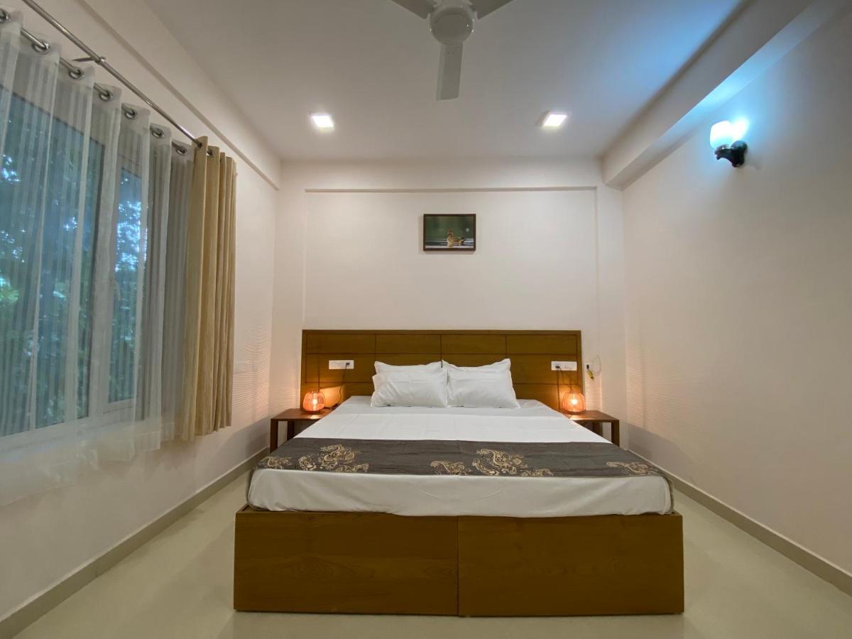 Daffodils Luxury Airport Suites Kochi Exterior photo