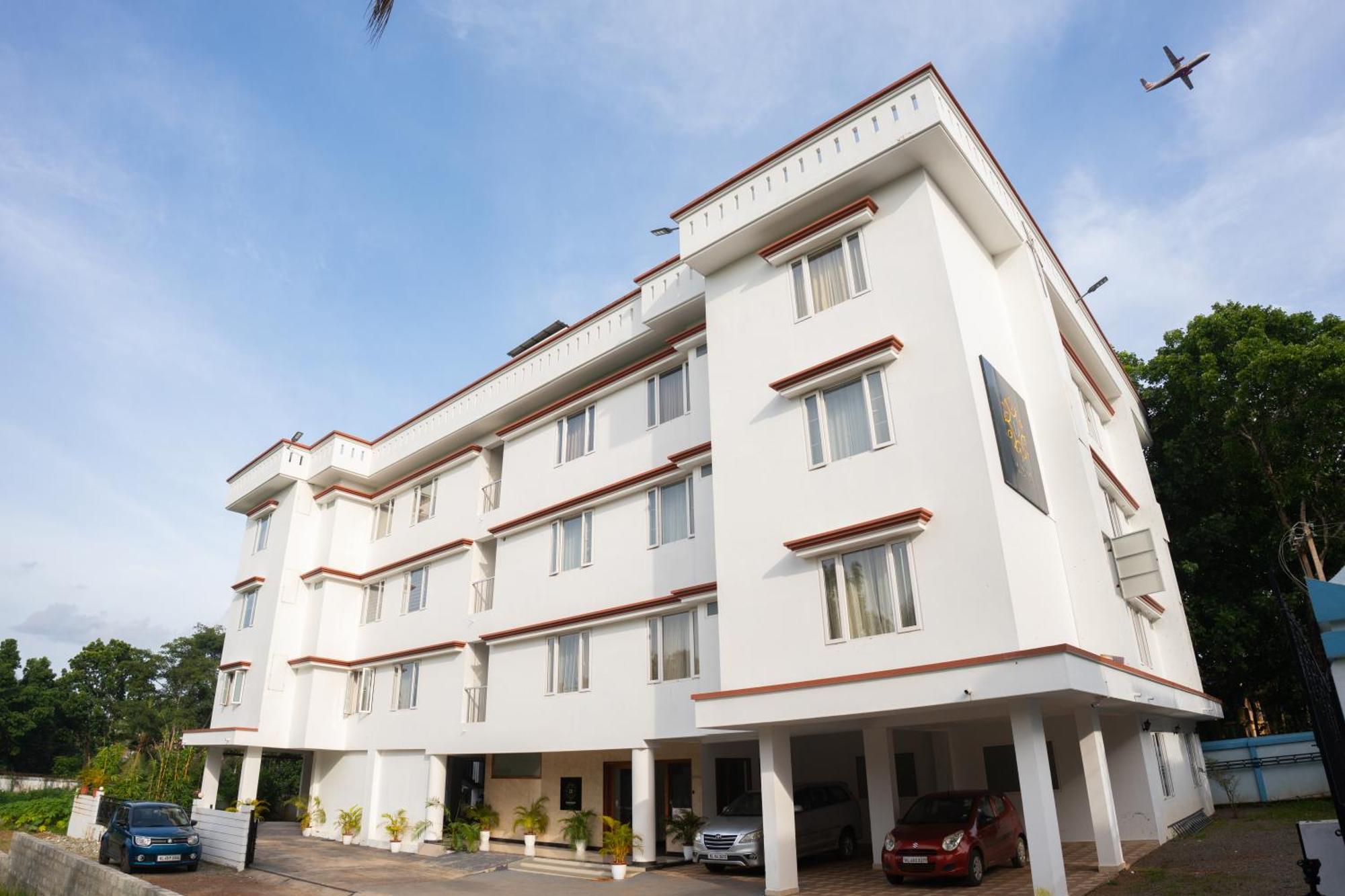 Daffodils Luxury Airport Suites Kochi Exterior photo